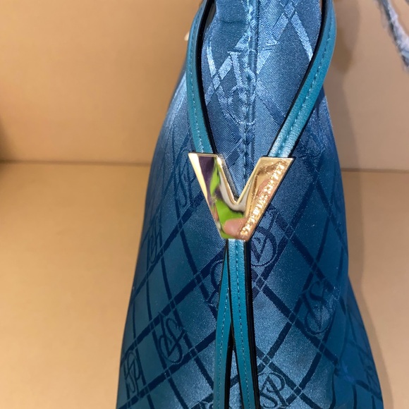 Victoria secret Tote - Picture 3 of 4